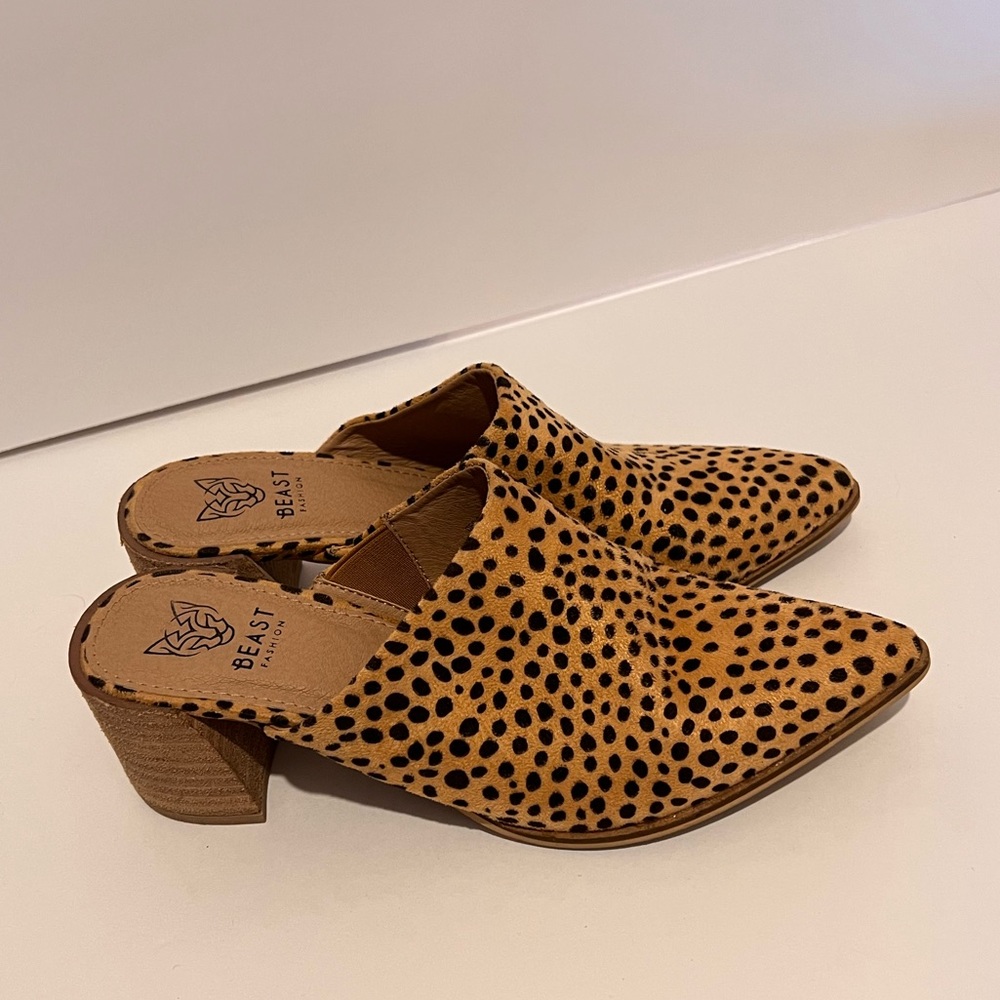 Spotted Mules